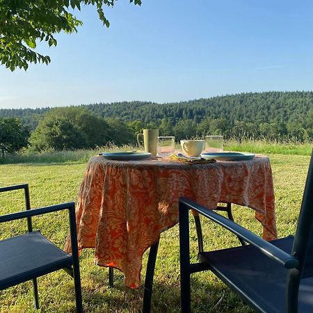 Le Repaire De La Reveuse Bed and Breakfast Saint-Frajou Exteriör bild